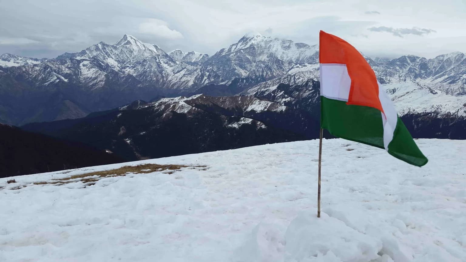 Brahmatal Trek photo 9